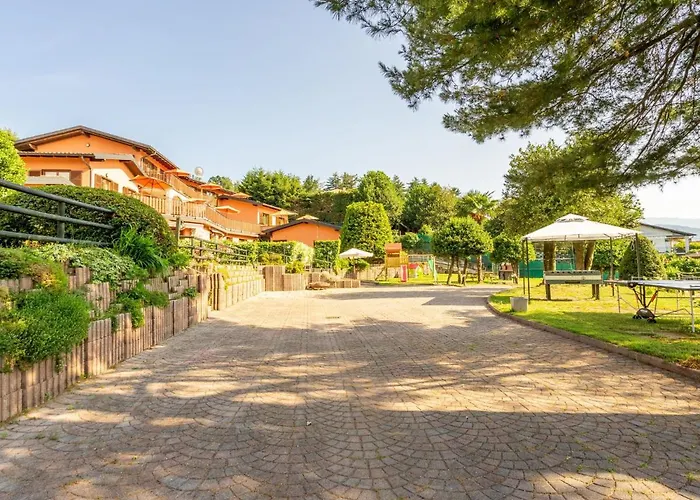 아파트 Residenza Agrifoglio-16 By Interhome